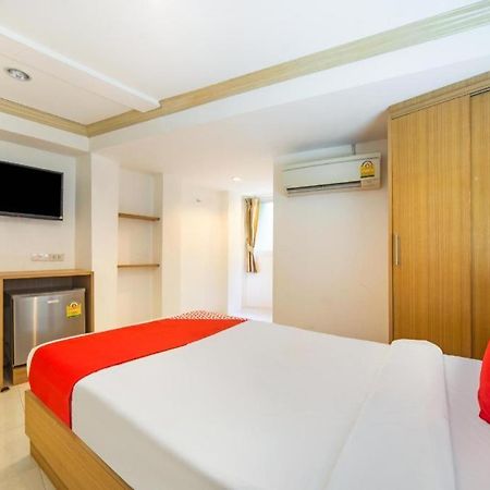 Oyo 232 Patong City Hometel Exterior foto