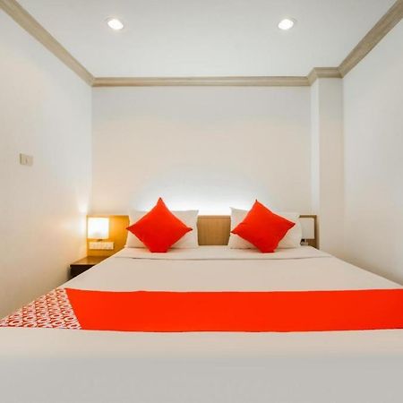 Oyo 232 Patong City Hometel Exterior foto