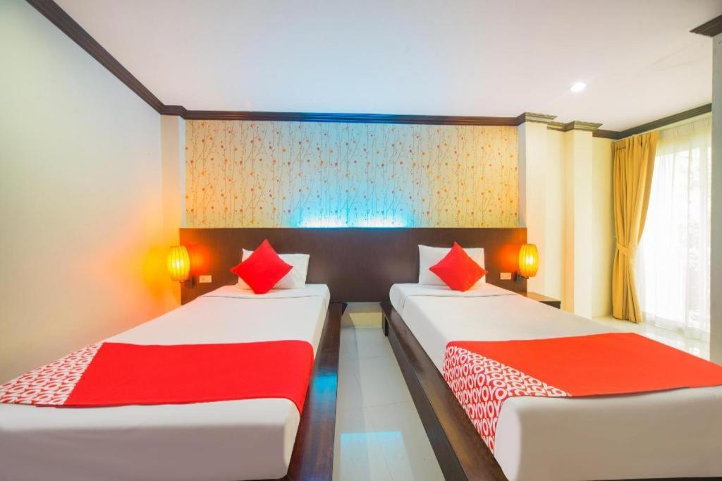 Oyo 232 Patong City Hometel Exterior foto